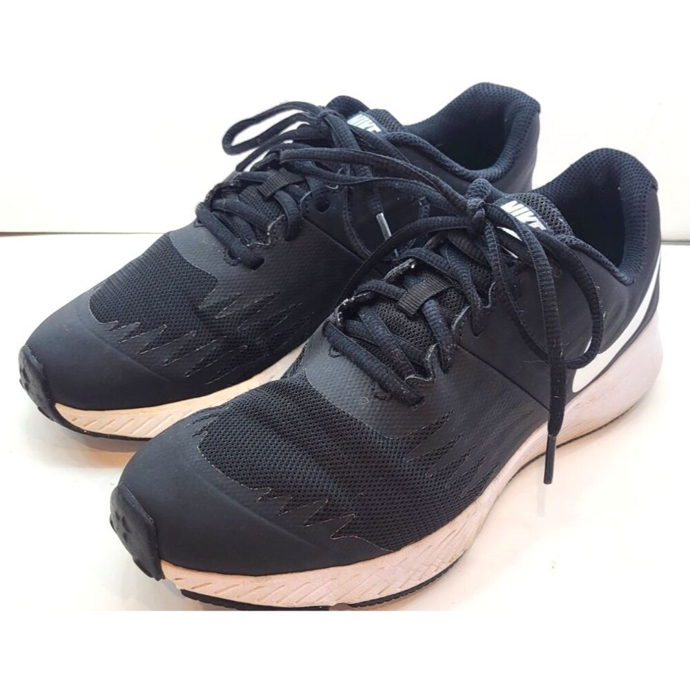 Nike Star Runner Running Shoes Youth Size 5Y Black White 907254-001